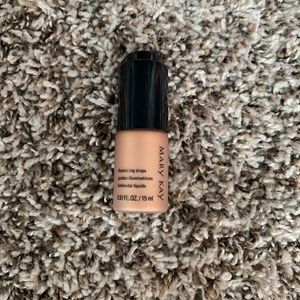 Mary Kay Illuminating Drops
